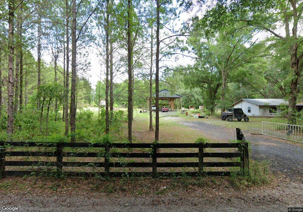 1052 SE Rogers Dr, Lulu, FL 32061 - photo 1