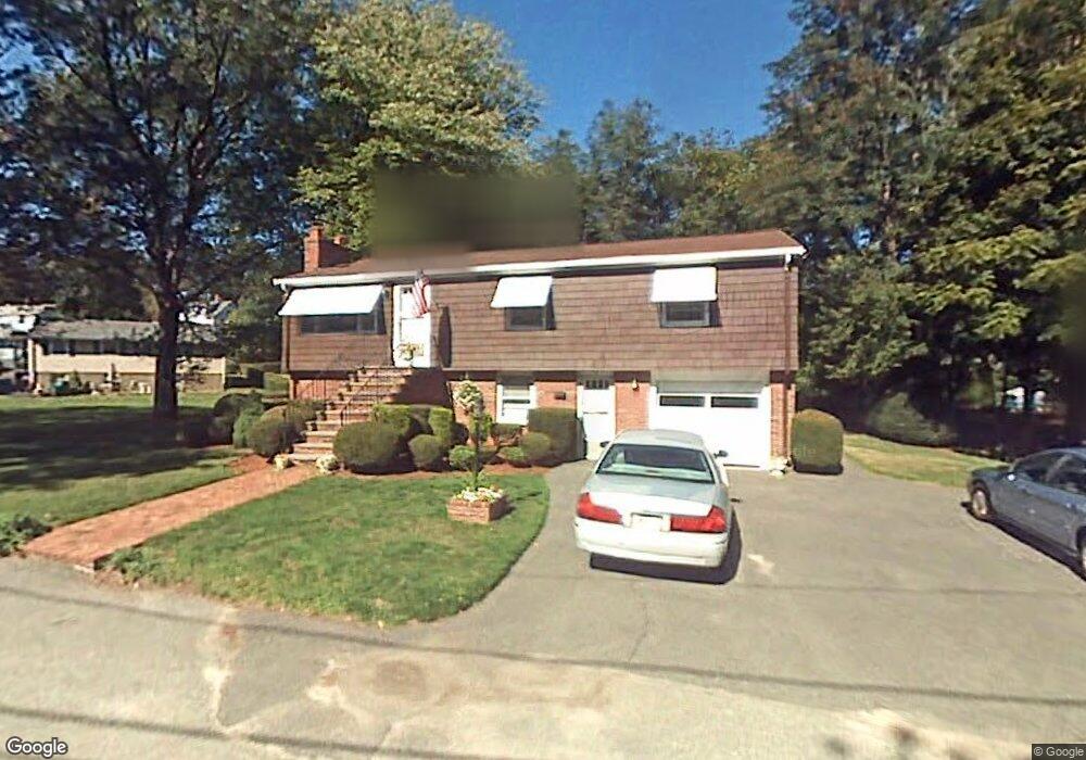 7 Martin St, Saugus, MA 01906 - photo 1