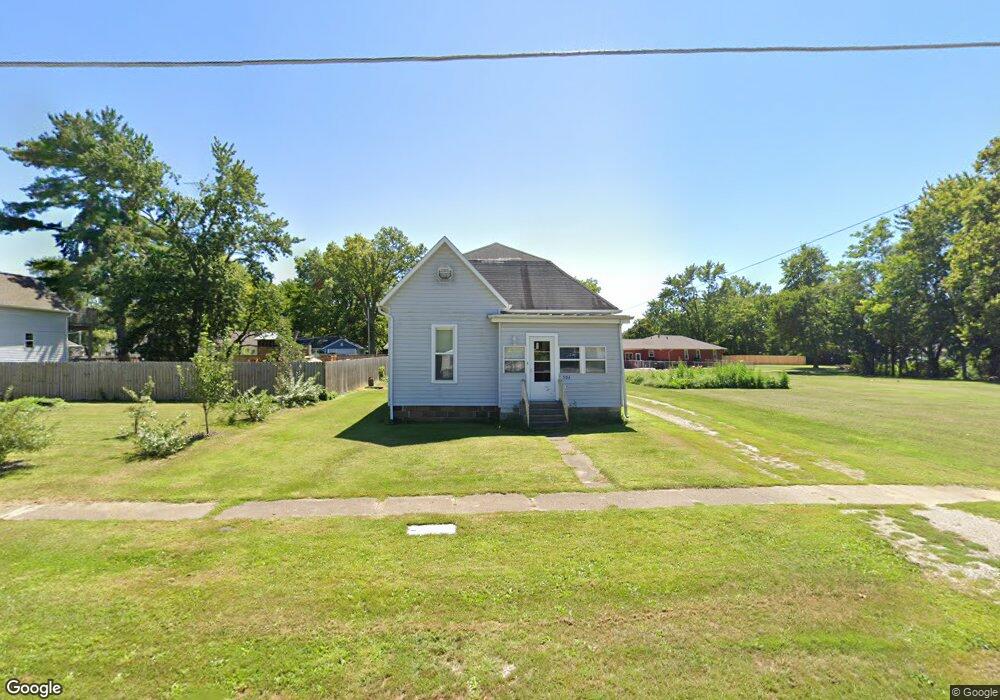 503 E Newkirk St, Tuscola, IL 61953 - photo 1