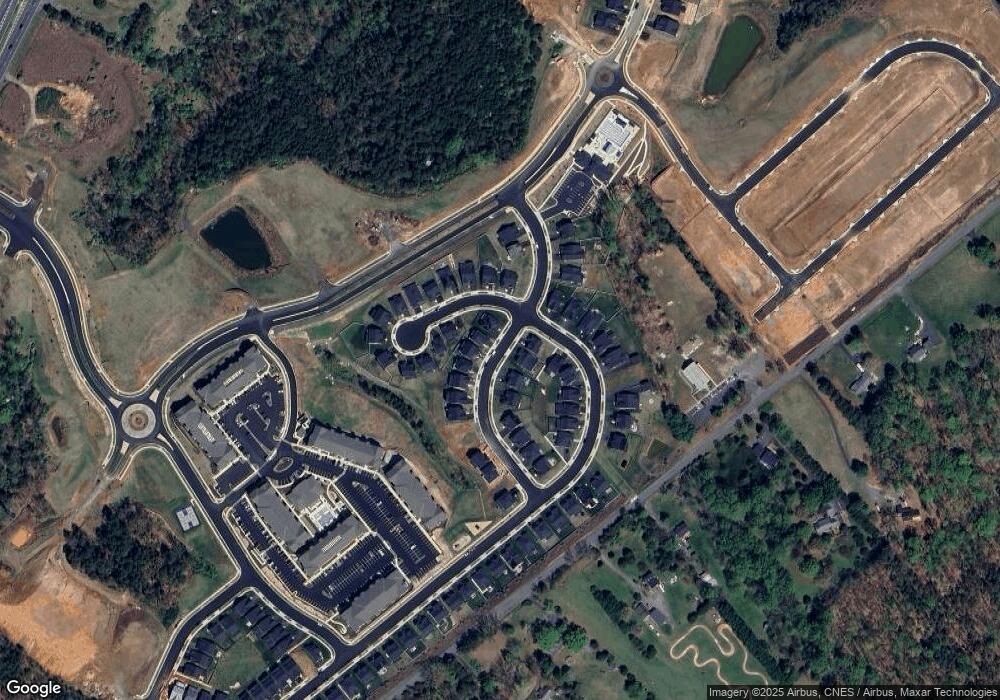 35 Thicket Run Dr, Charlottesville, VA 22901 - photo 1