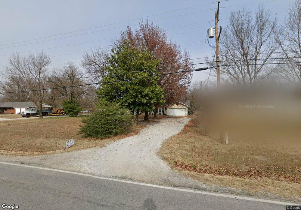 909 Pennell St, Carl Junction, MO 64834 - photo 1