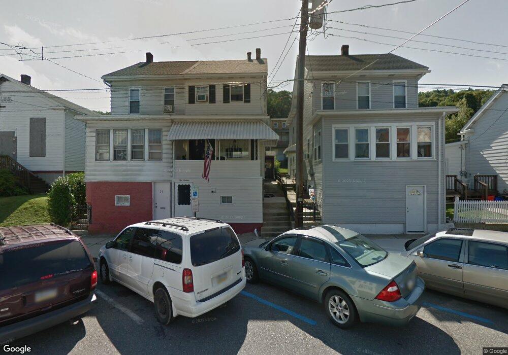 216 W Abbott St, Lansford, PA 18232 - photo 1