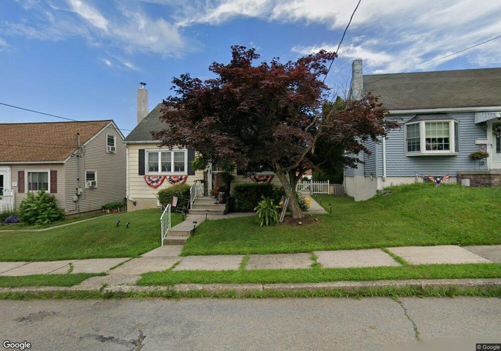 529 Willing St, Tamaqua, PA 18252 - photo 1