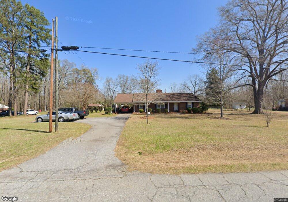 335 Sunrise Dr, Lincolnton, GA 30817 - photo 1