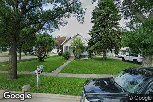 702 26th St N, Fargo, ND 58102