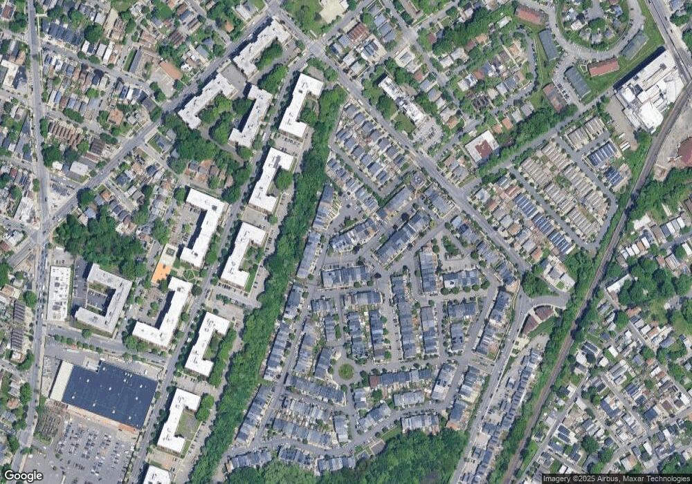 23 Skyline Dr, Staten Island, NY 10304 - photo 1