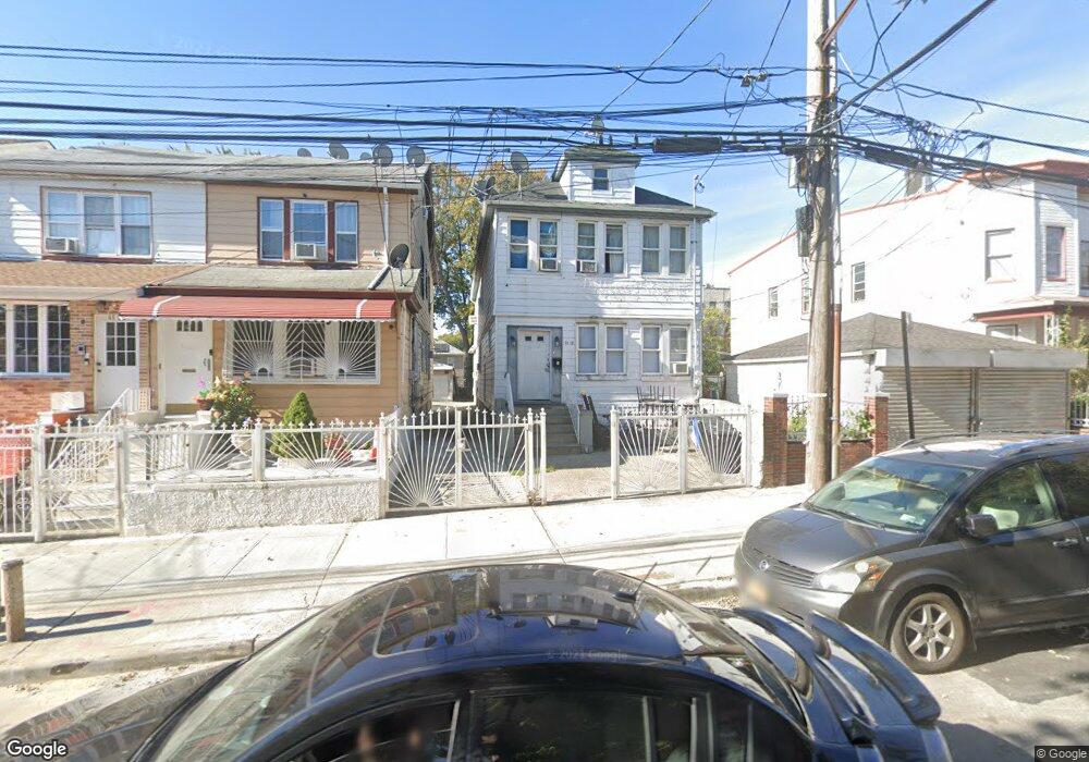 4118 Warren St, Elmhurst, NY 11373 - photo 1