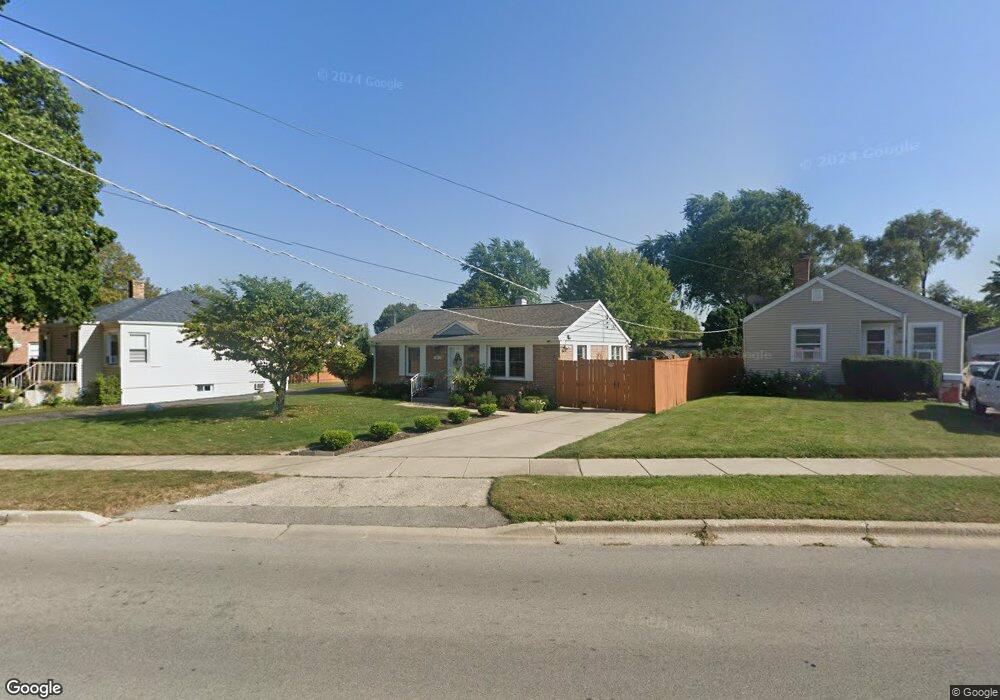 1611 W Dugdale Rd, Waukegan, IL 60085 - photo 1