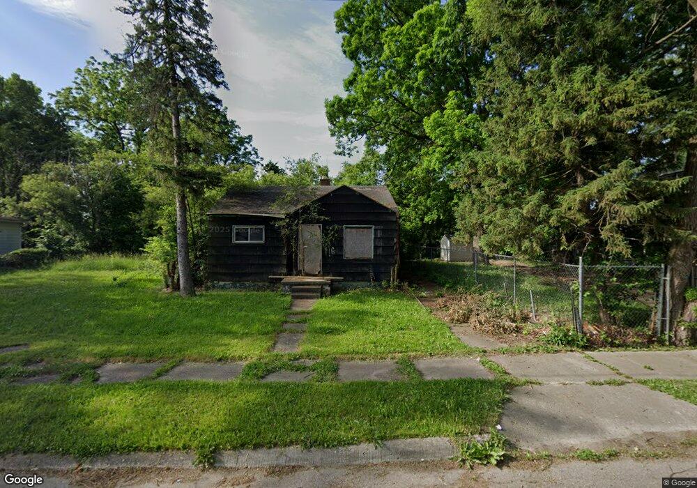 116 E Gracelawn Ave, Flint, MI 48505 - photo 1