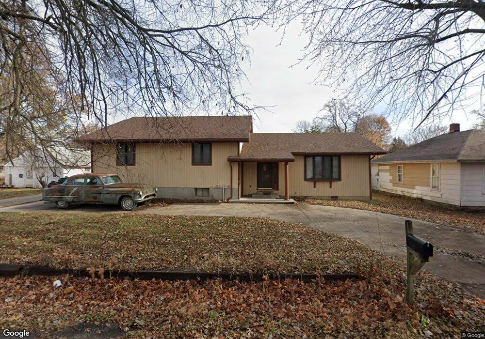 1212 S 12th St, Parsons, KS 67357 - photo 1