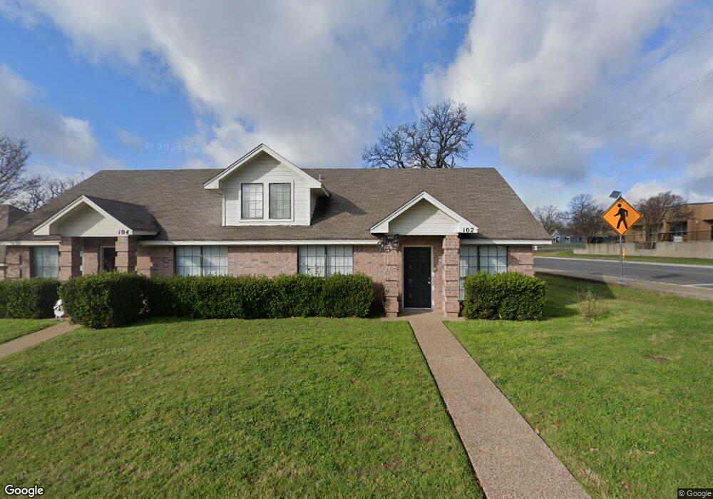 102 Henson Ct unit 4, Weatherford, TX 76086 - photo 1