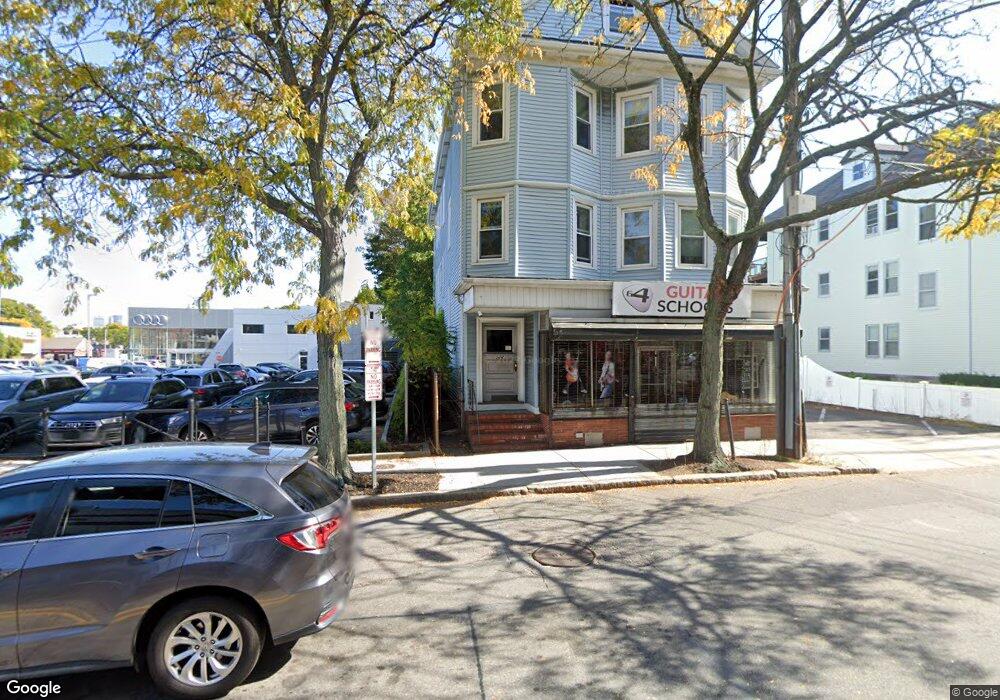 144 Cypress St unit 146, Brookline, MA 02445 - photo 1