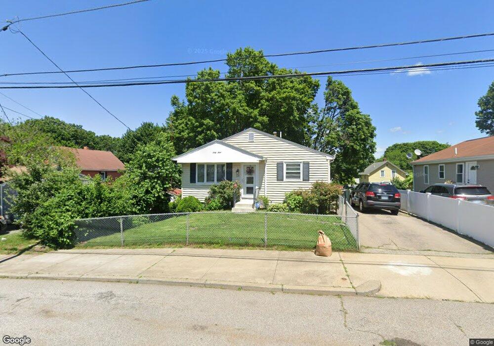 63 Urban Ave, Pawtucket, RI 02860 - photo 1