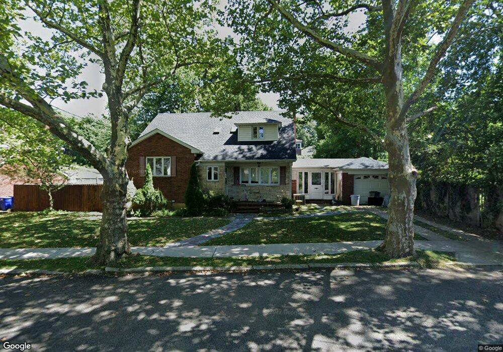 52 Waldron Ave, Staten Island, NY 10301 - photo 1