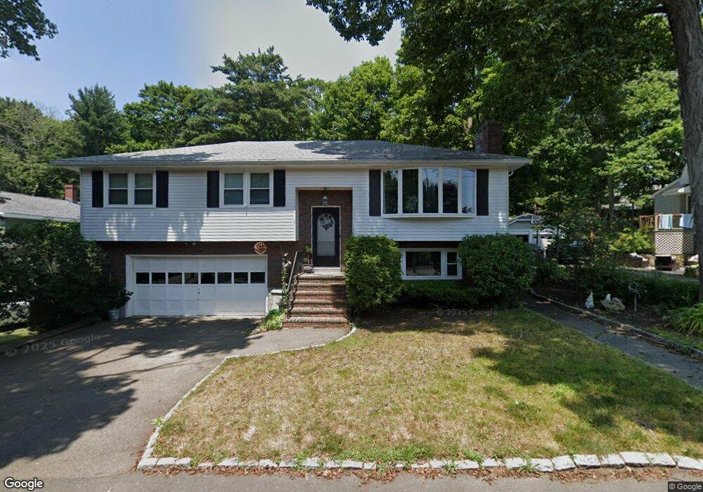102 Kensington Ln, Swampscott, MA 01907 - photo 1