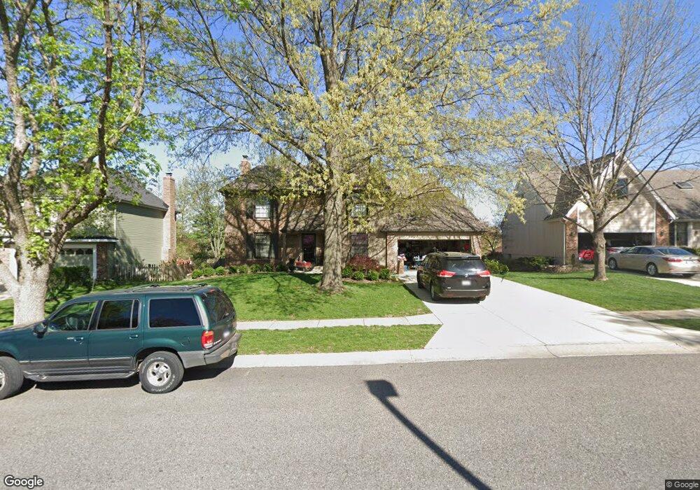 7927 Acuff Ln, Lenexa, KS 66215 - photo 1