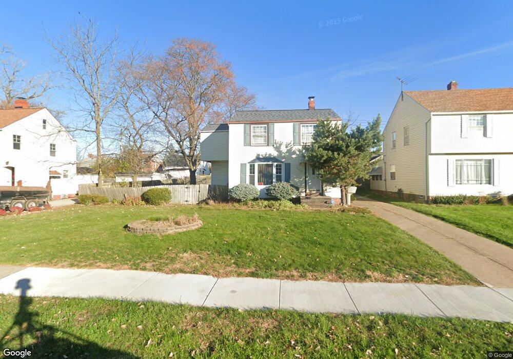 20611 Clare Ave, Maple Heights, OH 44137 - photo 1