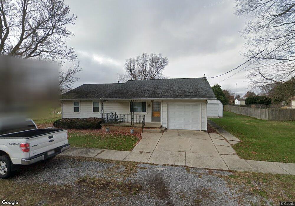 302 S Smith St, Boswell, IN 47921 - photo 1