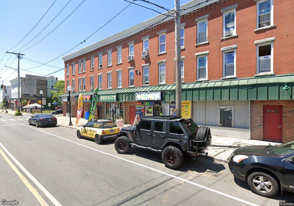 585 E Main St unit 3, Bridgeport, CT 06608 - photo 1