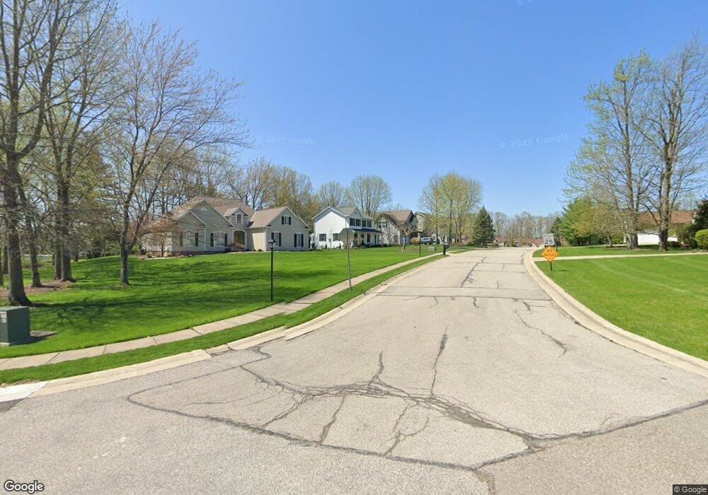 148 Burning Tree Dr, Aurora, OH 44202 - photo 1