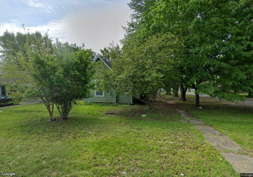 2821 Moultrie Ave, Mattoon, IL 61938 - photo 1