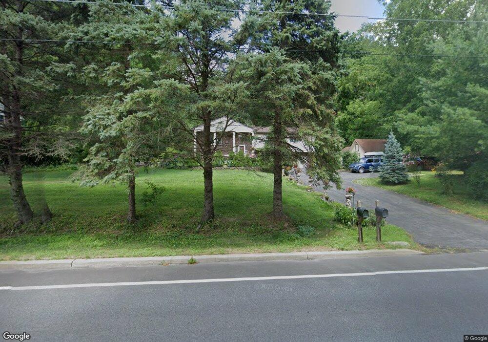 5943 Johnston Rd, Slingerlands, NY 12159 - photo 1