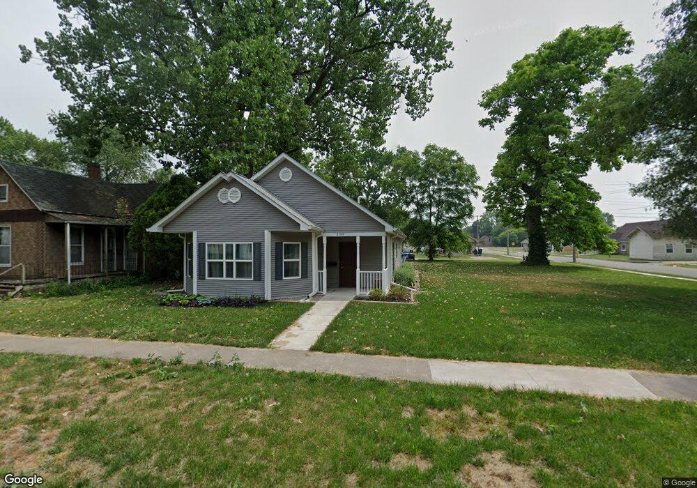 2109 Locust St, Terre Haute, IN 47807 - photo 1
