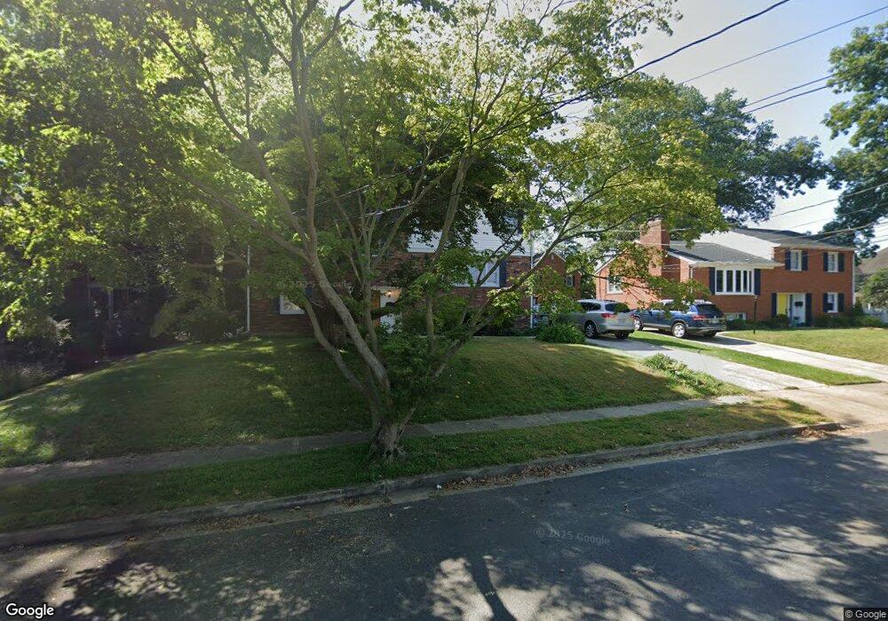 6609 Locust St, Falls Church, VA 22046 - photo 1