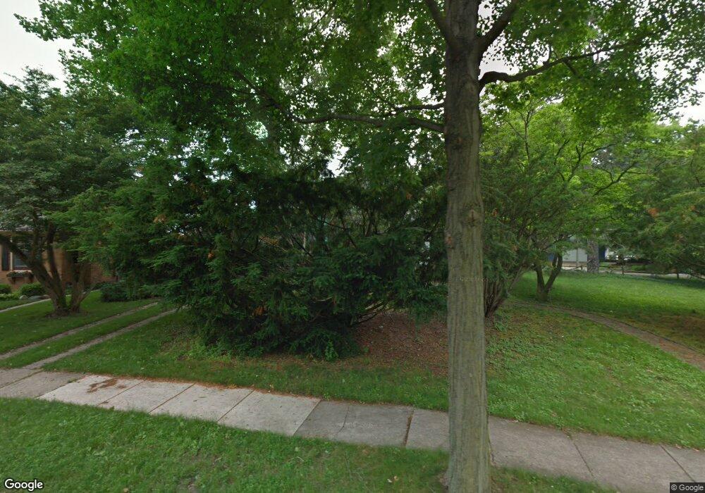 1212 Parkdale St, Lansing, MI 48910 - photo 1