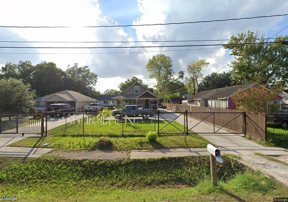 10149 Friendly Rd, Houston, TX 77093 - photo 1