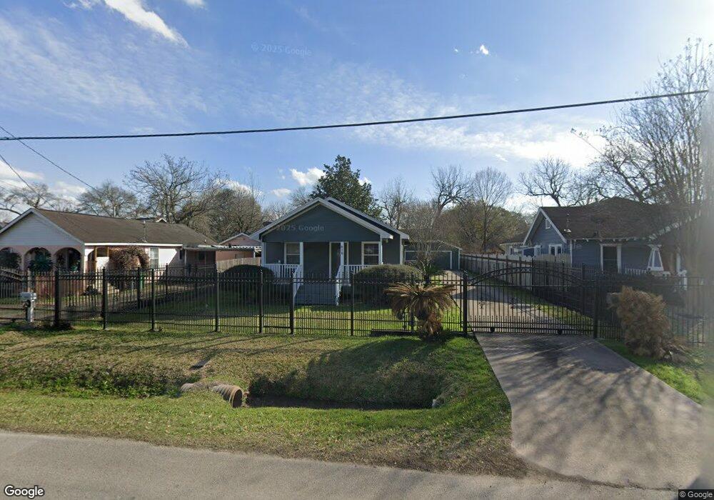 616 Post St, Houston, TX 77022 - photo 1