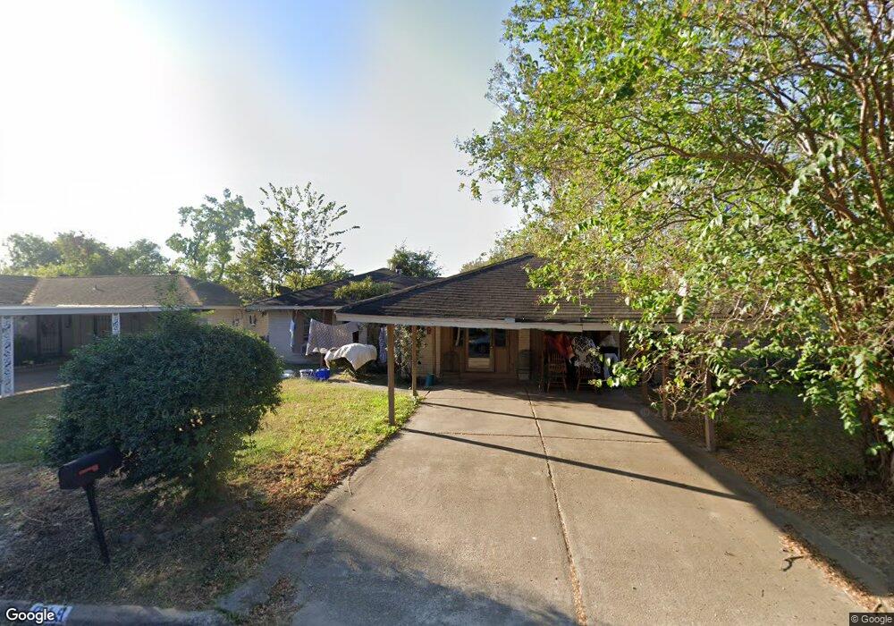 819 Dewalt St, Houston, TX 77088 - photo 1