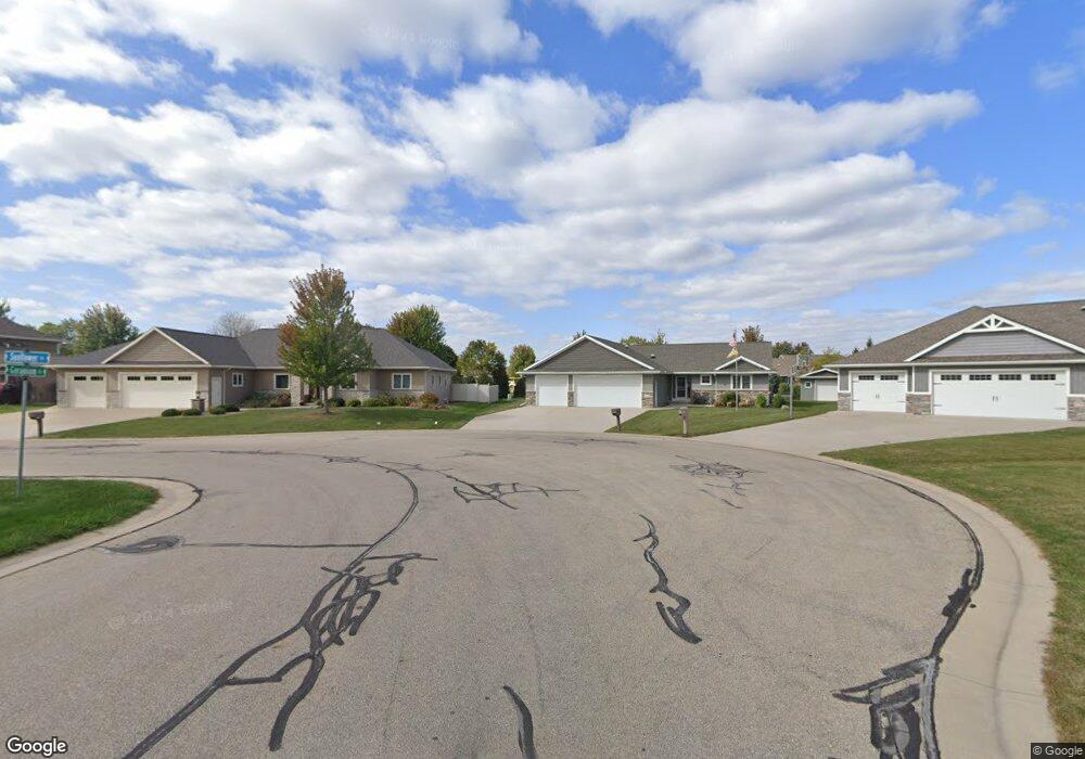 w 5990 Geranium Dr, Appleton, WI 54915 - photo 1