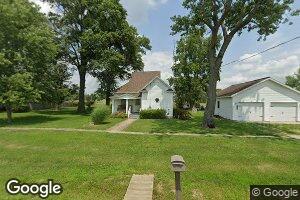 1410 Kentucky St, Edgewood, IL 62426
