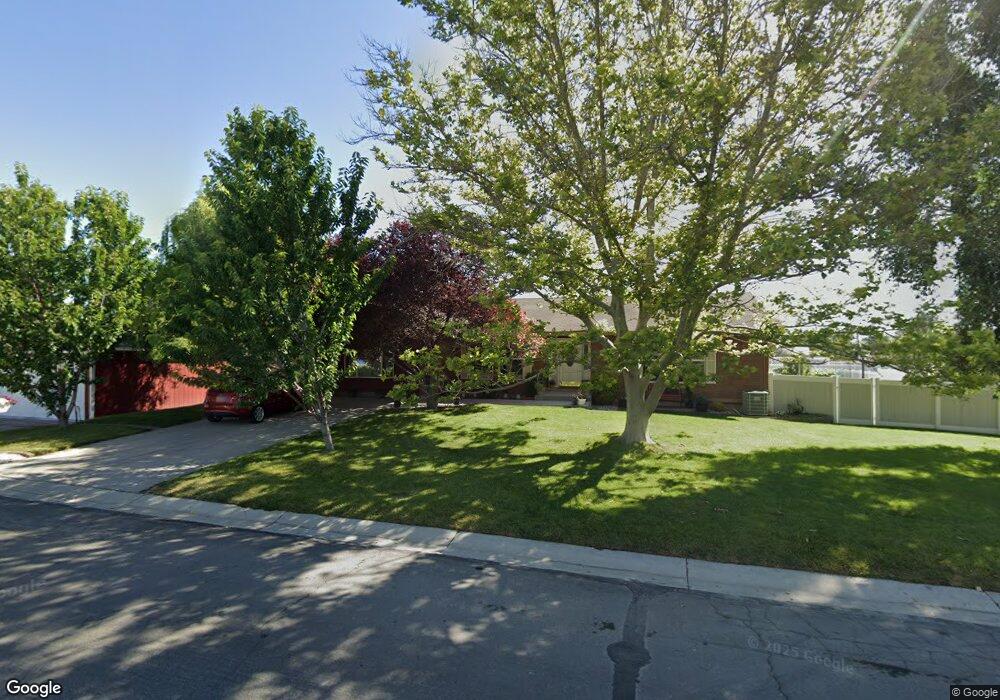 12497 Mountain View Dr, Riverton, UT 84065 - photo 1