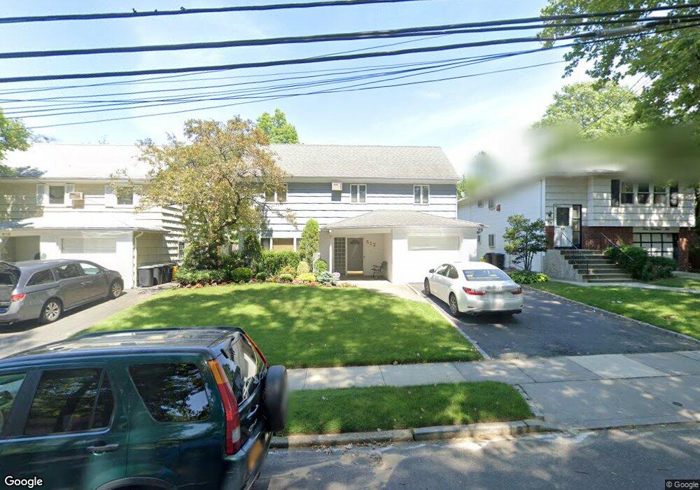 512 Arbuckle Ave, Cedarhurst, NY 11516 - photo 1