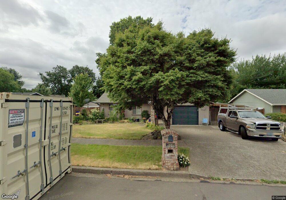 504 Cambridge Dr, Newberg, OR 97132 - photo 1