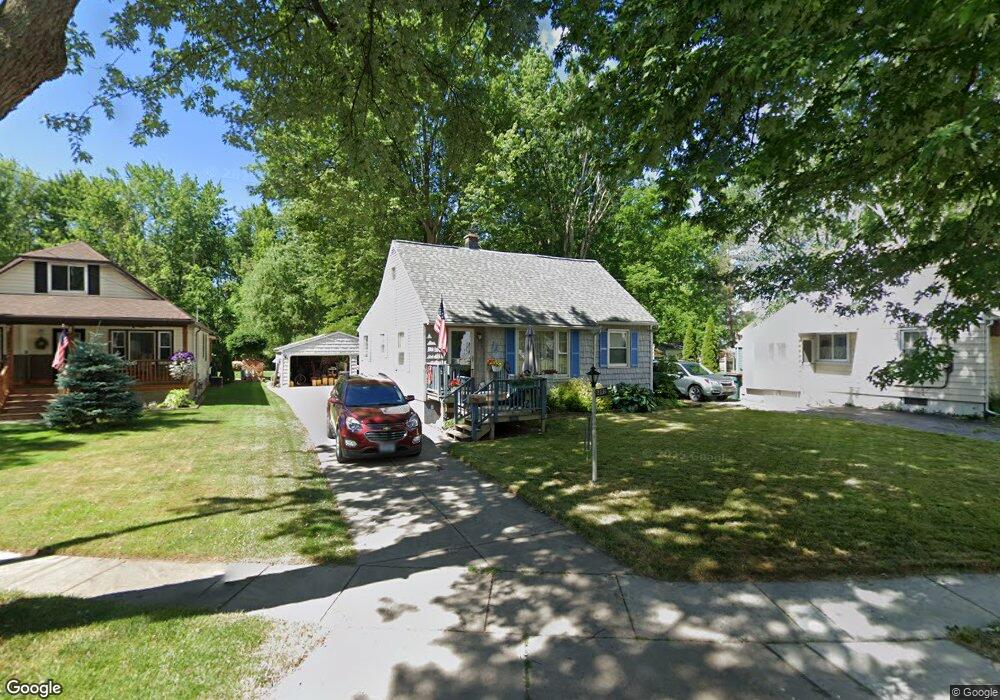 1392 Weaver Pkwy, North Tonawanda, NY 14120 - photo 1