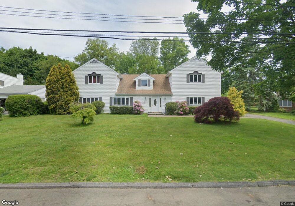 8 Bell Place, Rye Brook, NY 10573 - photo 1