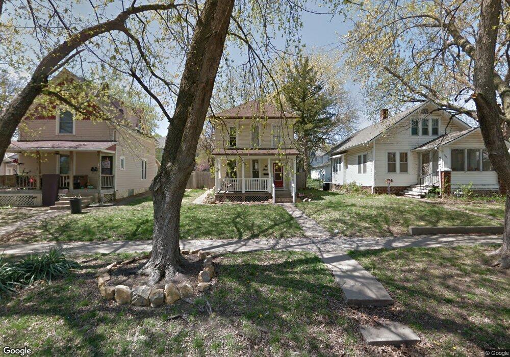 1915 SW Lane St, Topeka, KS 66604 - photo 1