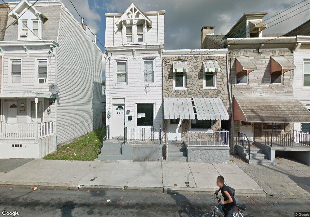 225 S 10th St, Reading, PA 19602 - photo 1