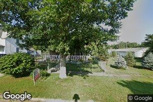 306 Magnolia St, Three Oaks, MI 49128