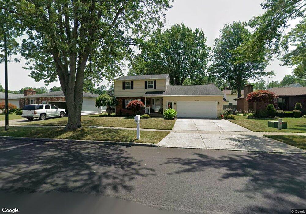 1011 Remington Dr, North Tonawanda, NY 14120 - photo 1