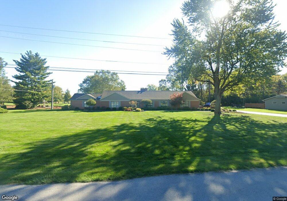 1601 Fairway Dr, Lima, OH 45805 - photo 1