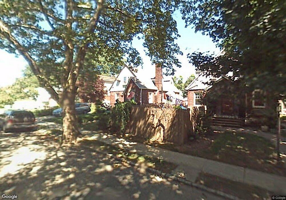 263 Locust Ave, Staten Island, NY 10306 - photo 1