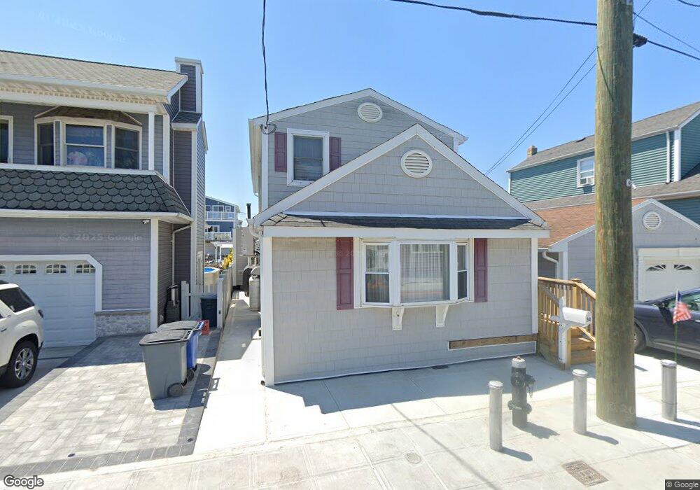 34 W 14th Rd, Broad Channel, NY 11693 - photo 1