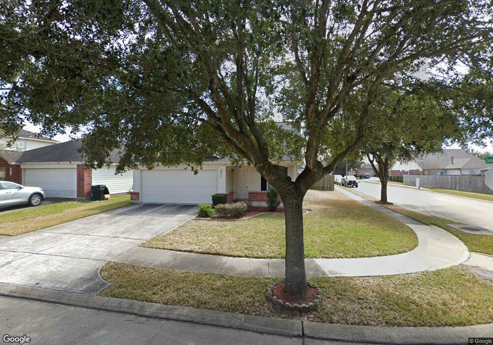 8830 Danbury Hollow Ln, Houston, TX 77075 - photo 1