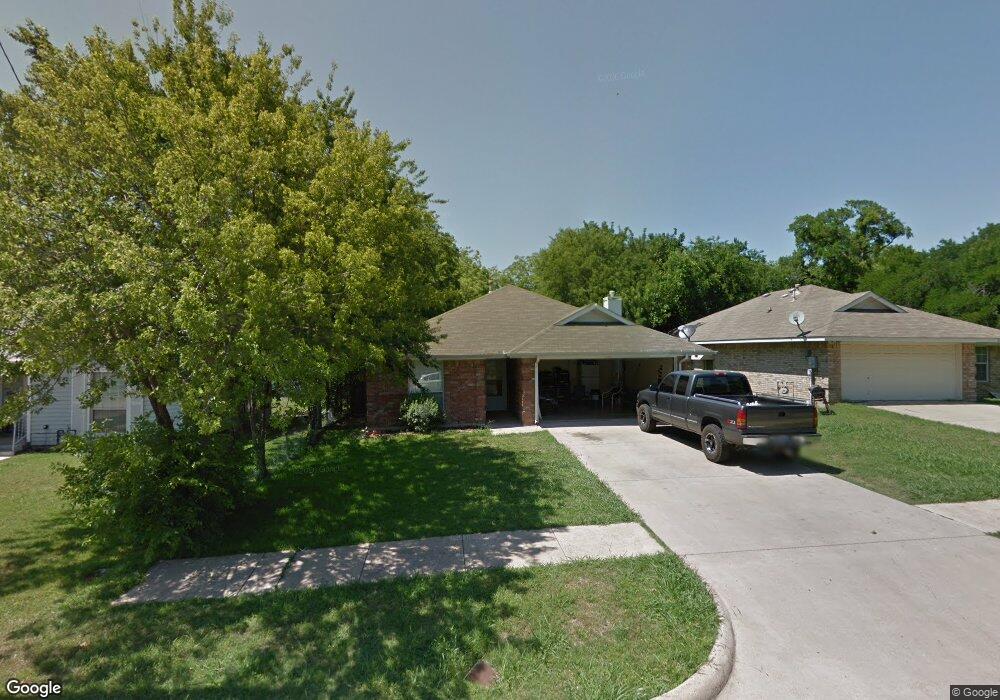 602 Travis St, Ennis, TX 75119 - photo 1