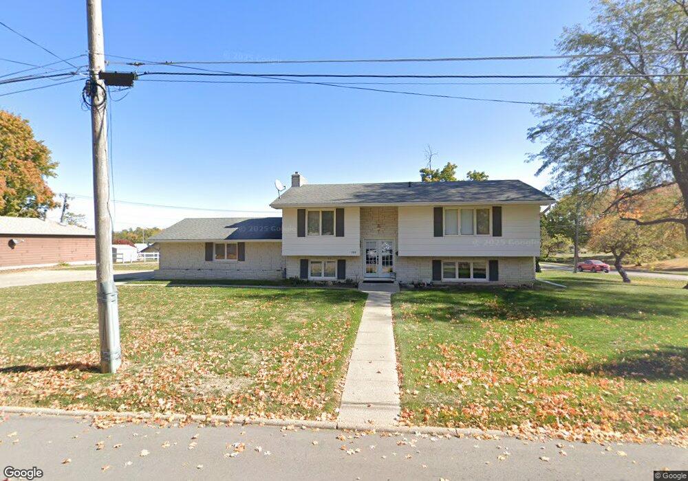 708 E 15th St S, Newton, IA 50208 - photo 1