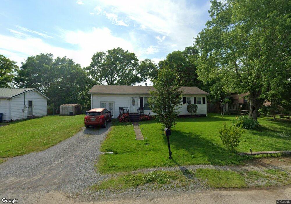 907 Smith St, Shelbyville, TN 37160 - photo 1